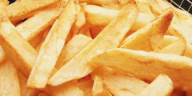Належний колір смаженої картоплі